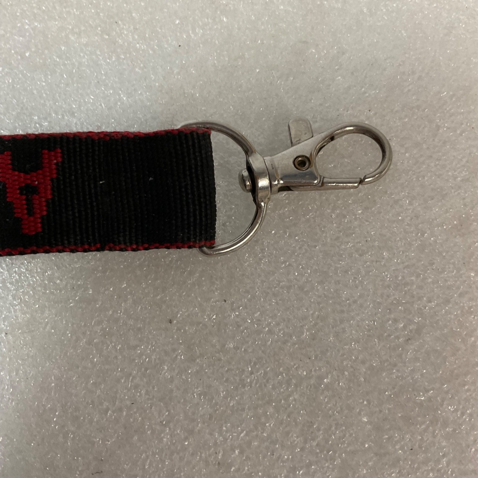 Alaska 7in Wristlet Keychain Black Red Strap Metal Clasp - Image 4