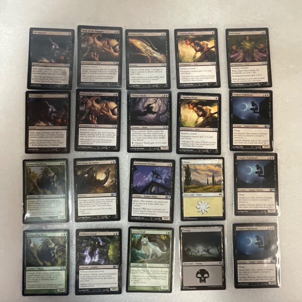 Magic the Gathering Lot of 20 Black M13 Cards Vampires & Spells - Image 1