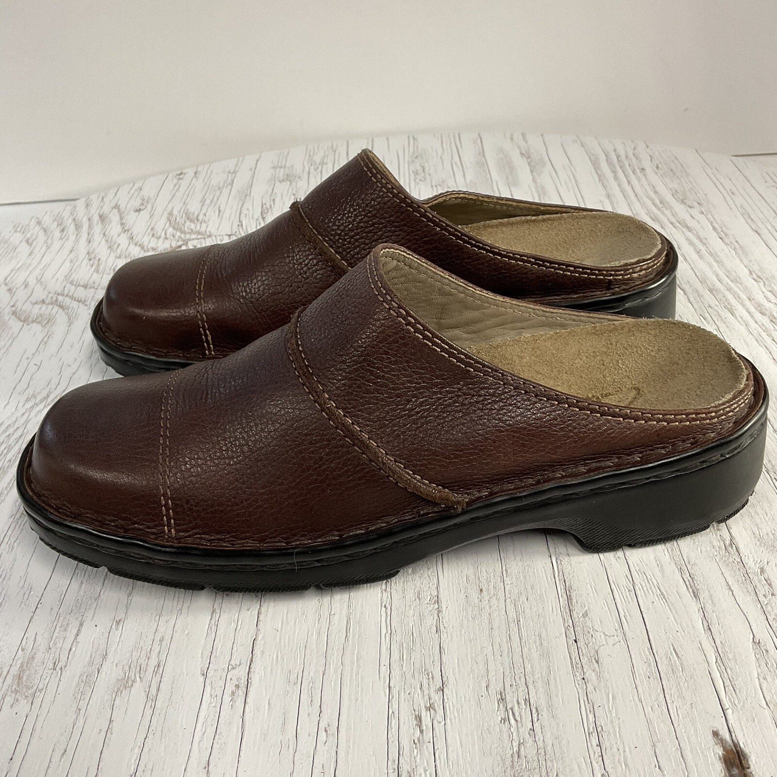 Clark Women’s 7M Brown Leather Mule Clogs Slip-On 3123-2 - Image 5