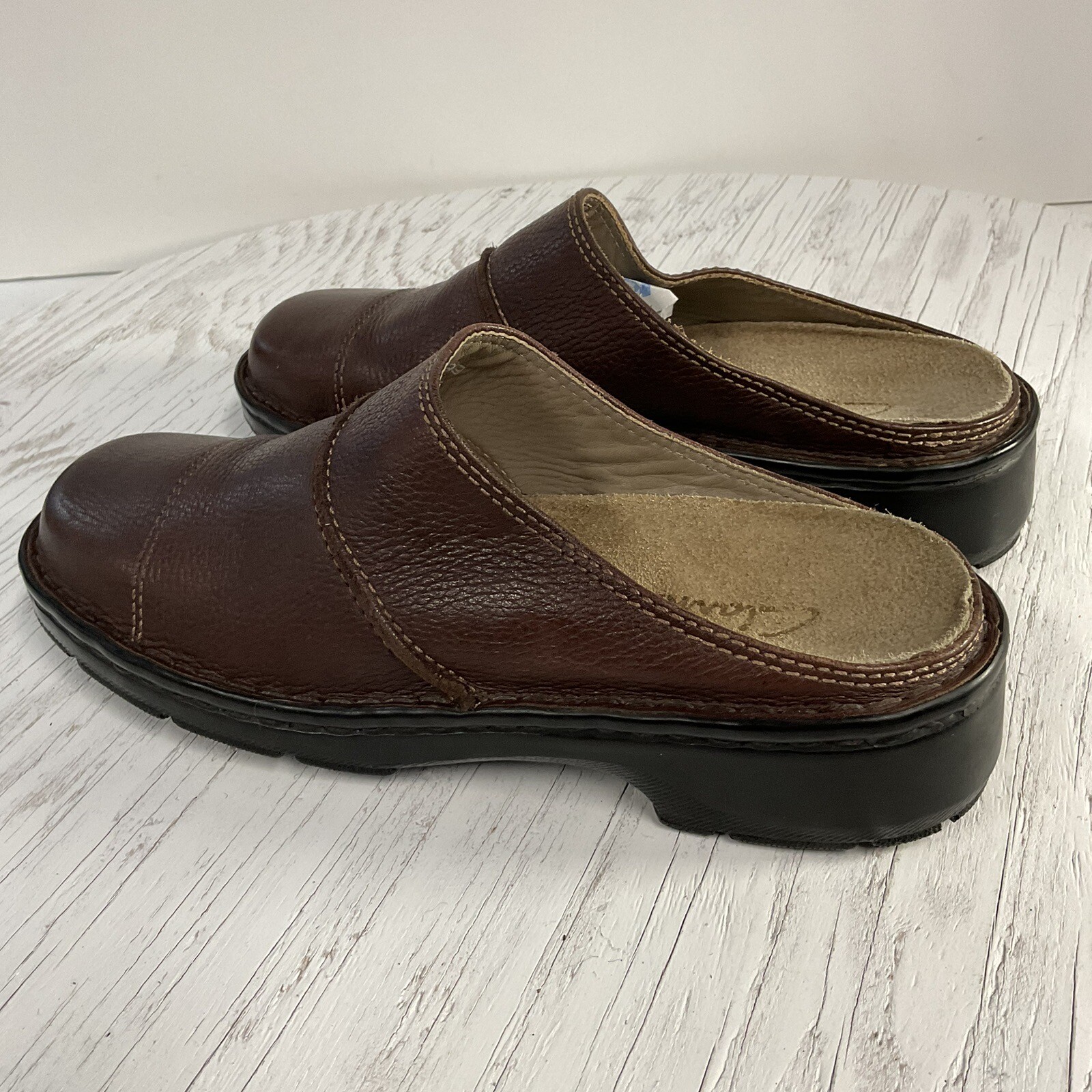 Clark Women’s 7M Brown Leather Mule Clogs Slip-On 3123-2 - Image 6