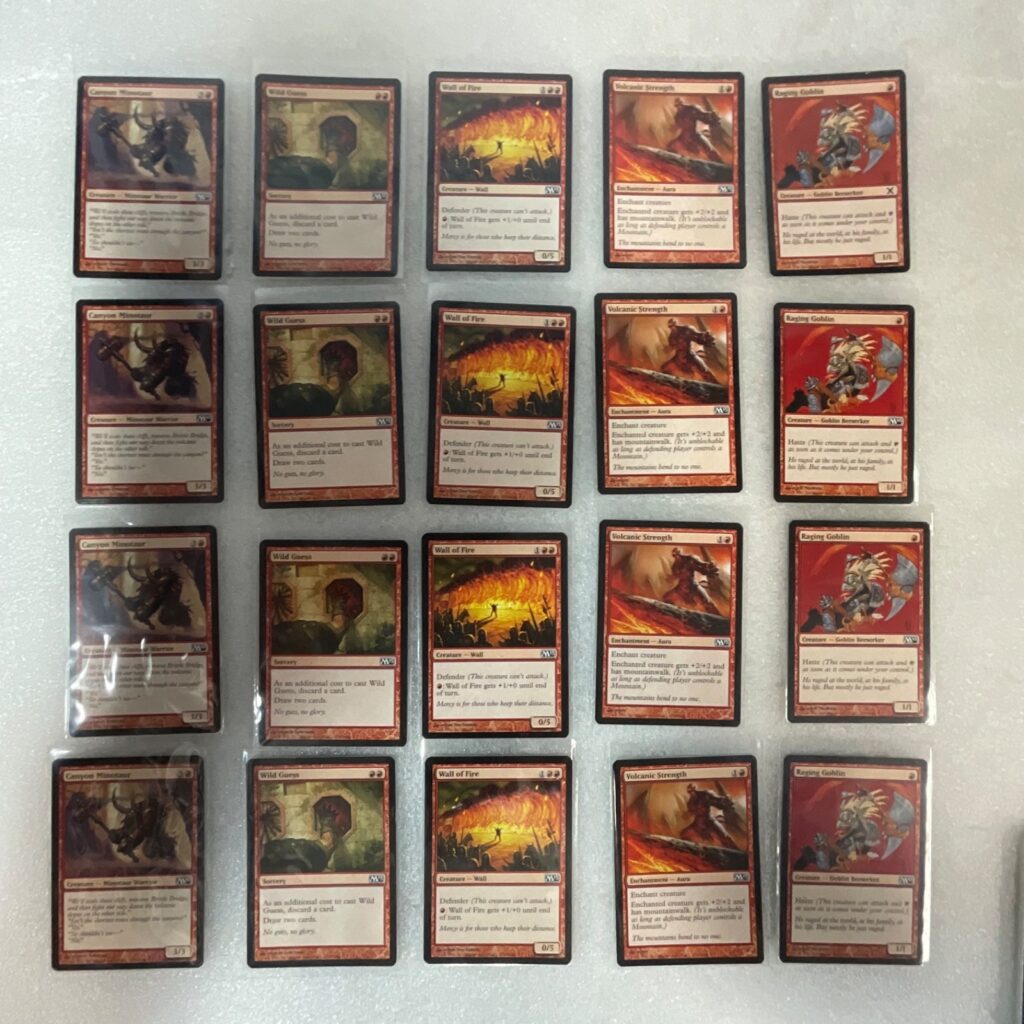 Magic the Gathering Lot of 20 Red M13 Cards Canyon Minotaur - Image 1