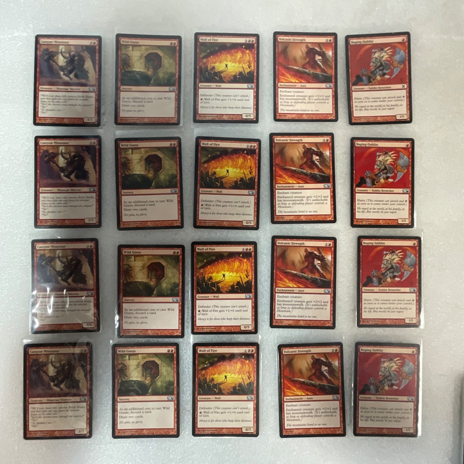 Magic the Gathering Lot of 20 Red M13 Cards Canyon Minotaur - Image 1