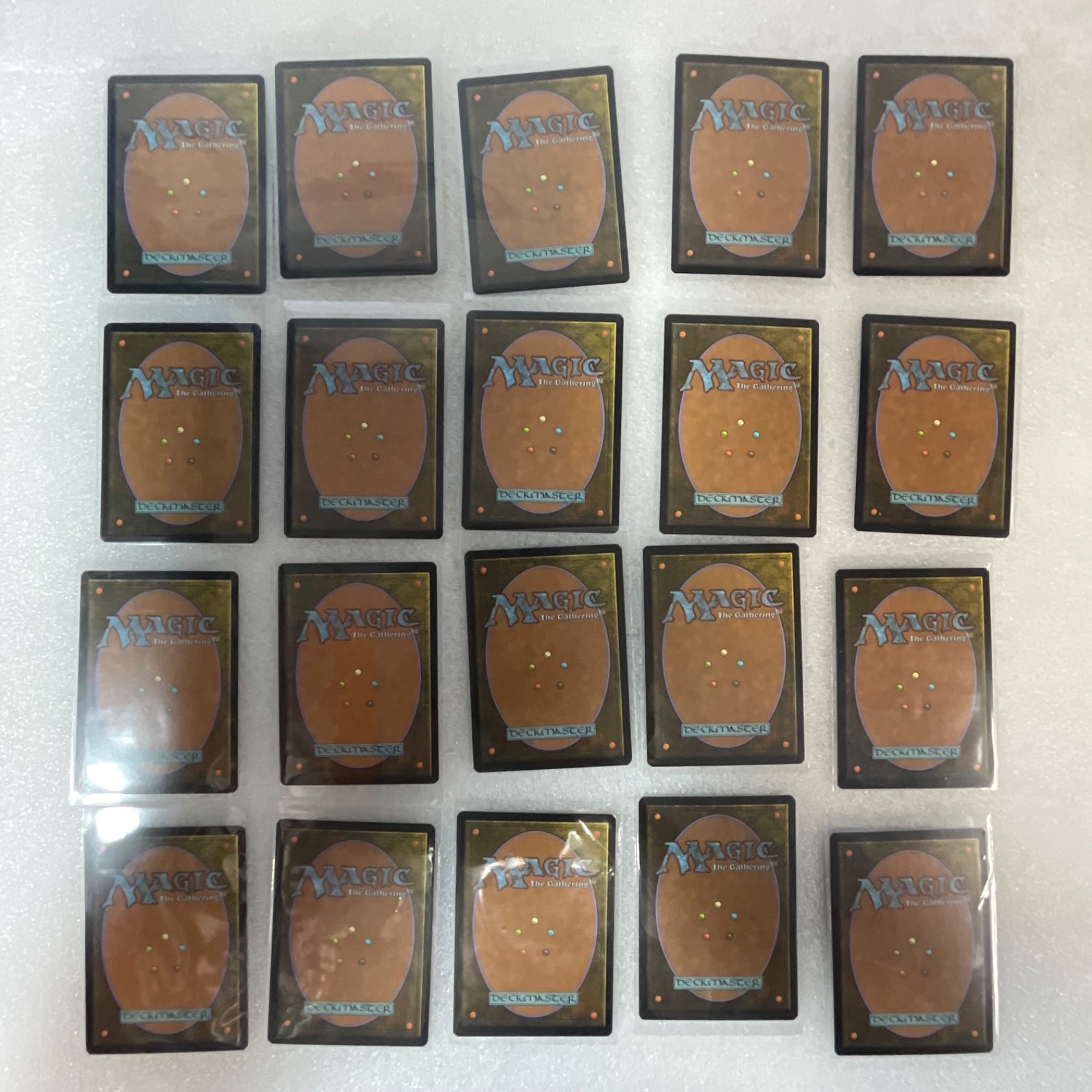 Magic the Gathering Lot of 20 White M13 Cards Divine Verdict Pacifism - Image 2
