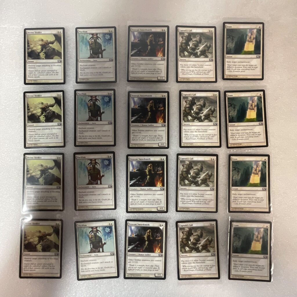 Magic the Gathering Lot of 20 White M13 Cards Divine Verdict Pacifism - Image 1