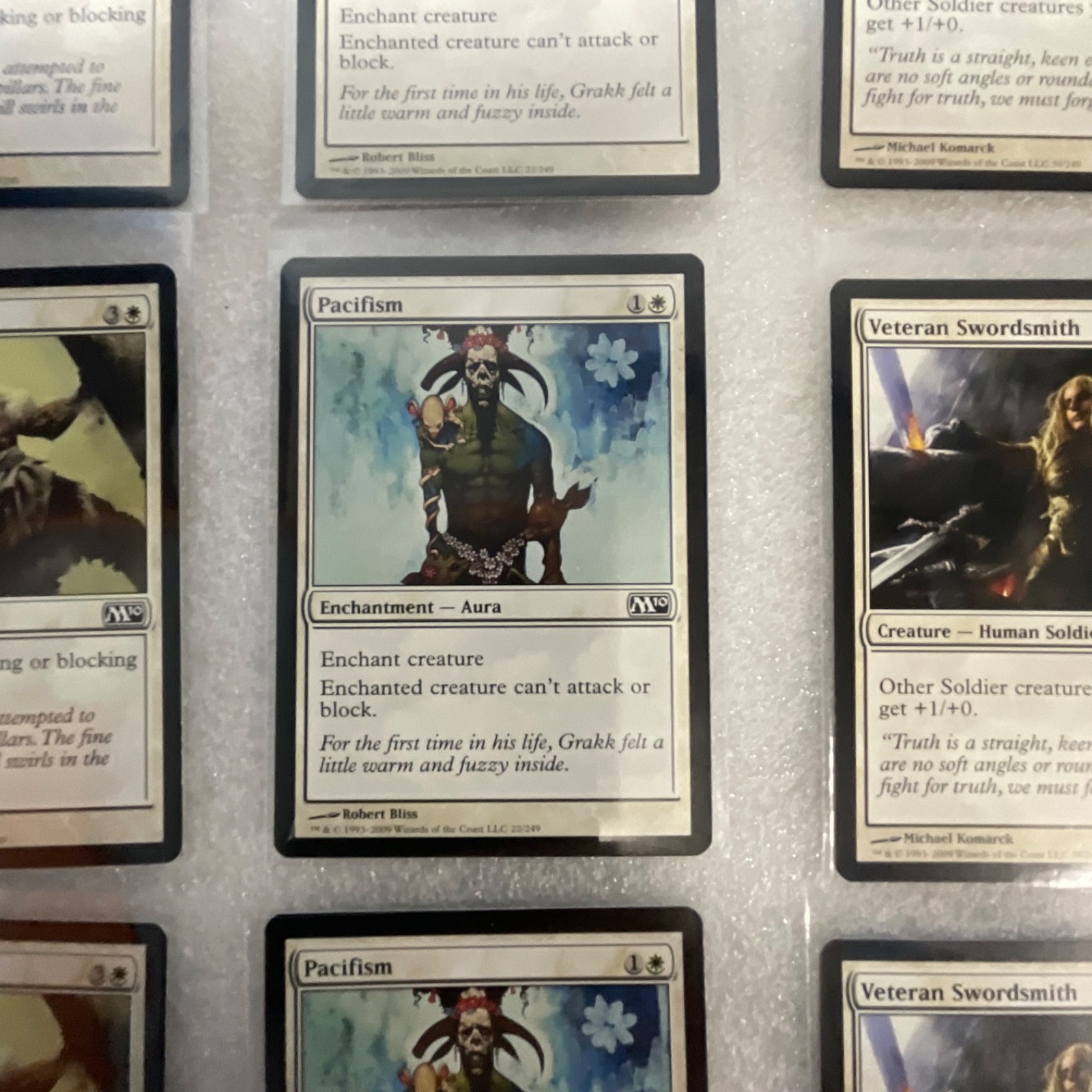 Magic the Gathering Lot of 20 White M13 Cards Divine Verdict Pacifism - Image 9