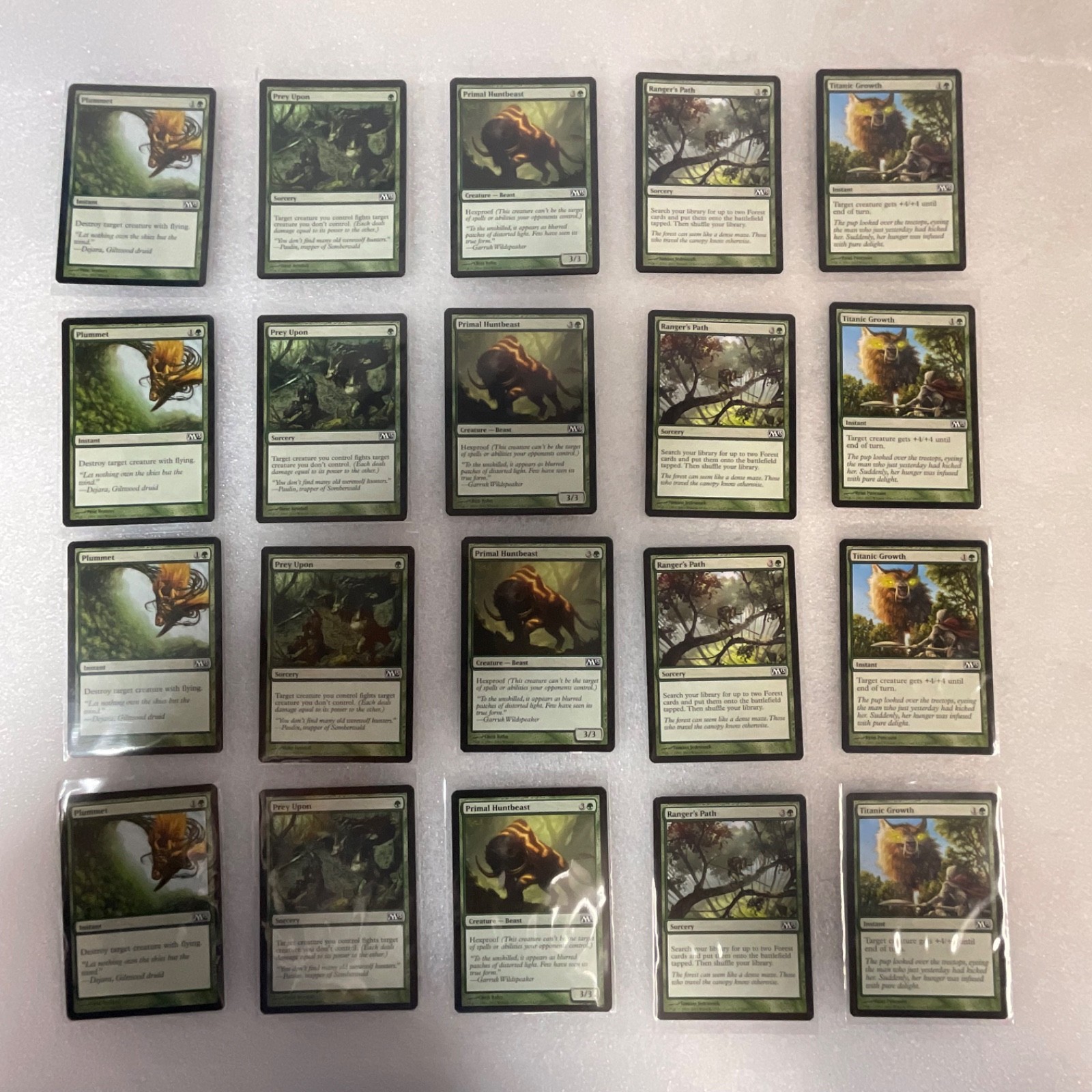 Magic the Gathering Lot of 20 Green M13 Cards Prey Upon Titanic Growth - Image 1