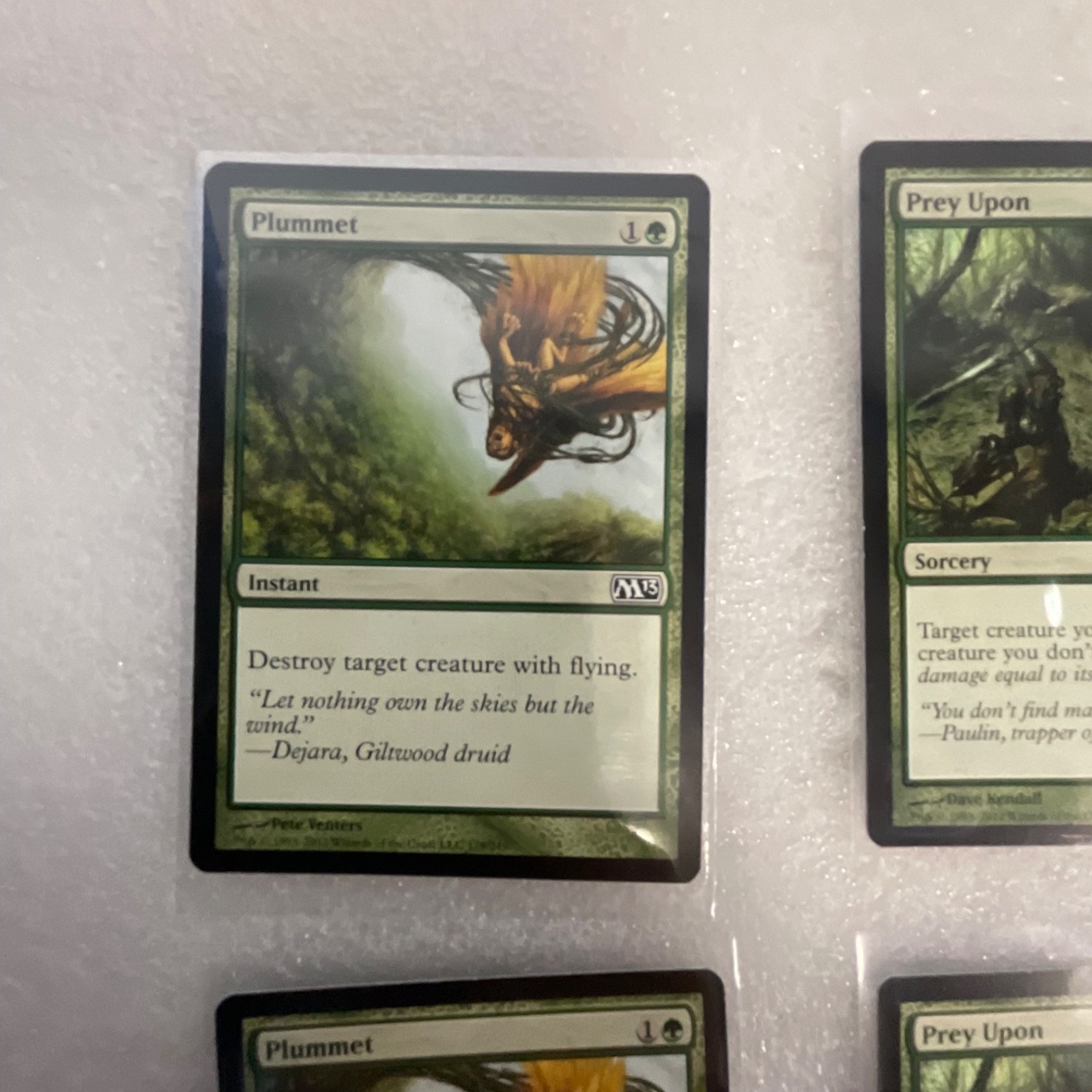 Magic the Gathering Lot of 20 Green M13 Cards Prey Upon Titanic Growth - Image 2