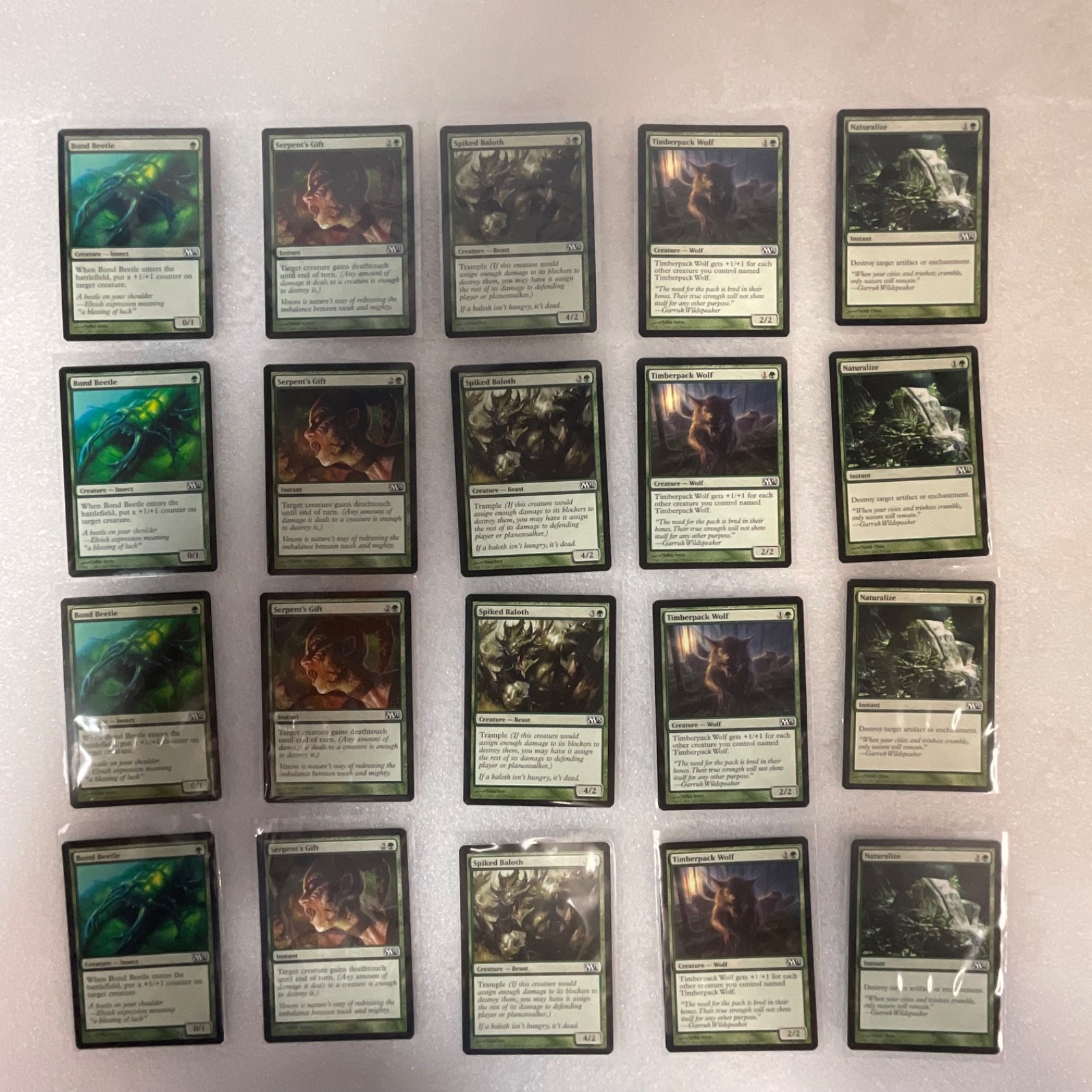 Magic the Gathering Lot of 20 Green M13 Timberpack Wolf Spiked Baloth - Image 1