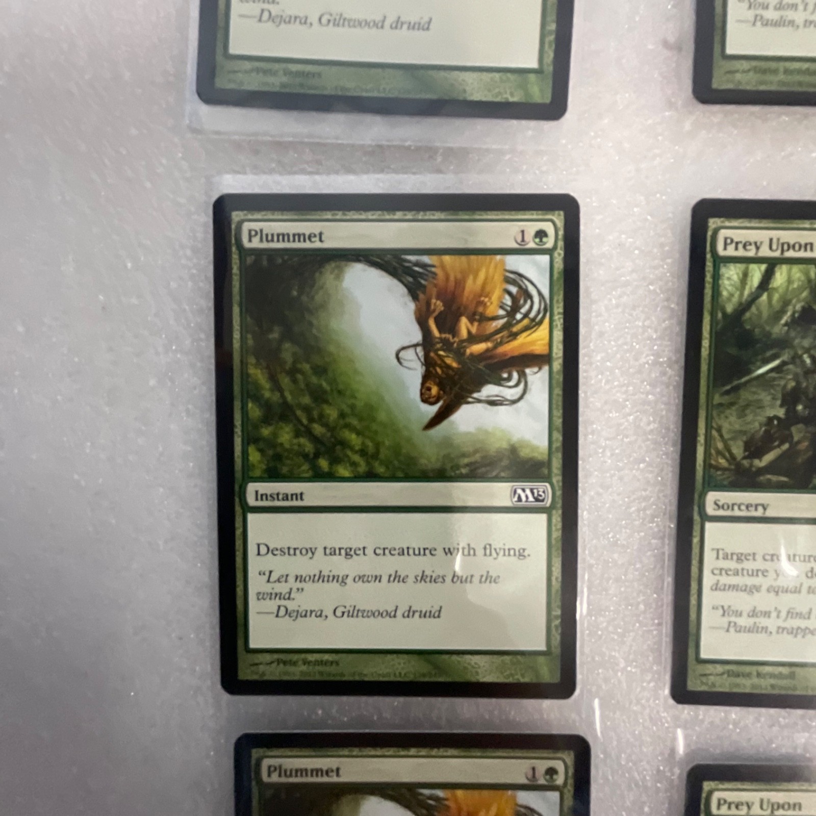 Magic the Gathering Lot of 20 Green M13 Cards Prey Upon Titanic Growth - Image 3