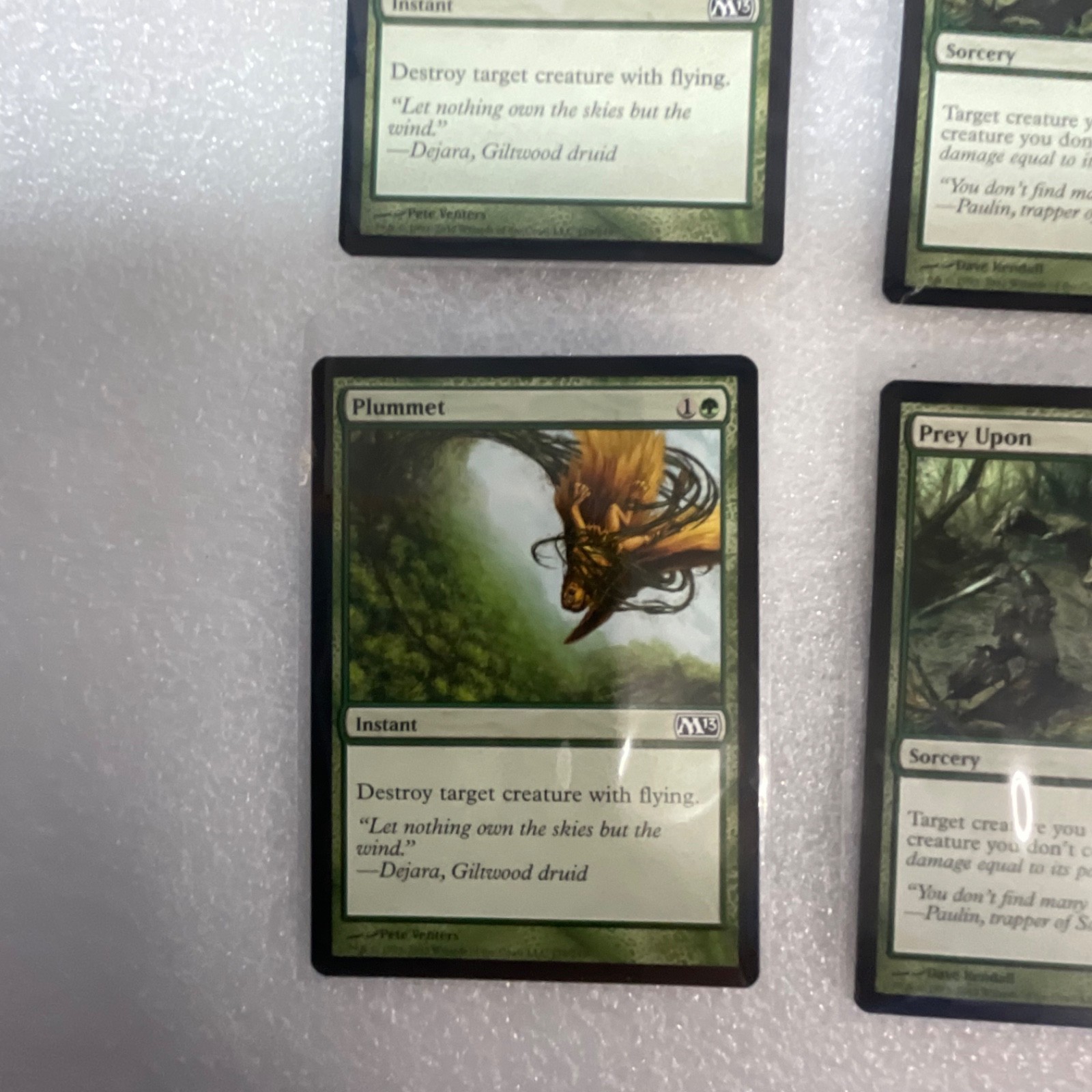 Magic the Gathering Lot of 20 Green M13 Cards Prey Upon Titanic Growth - Image 5
