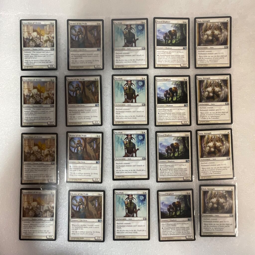 Magic the Gathering Lot of 20 White Cards Guardians of Akrasa Pacifism - Image 1