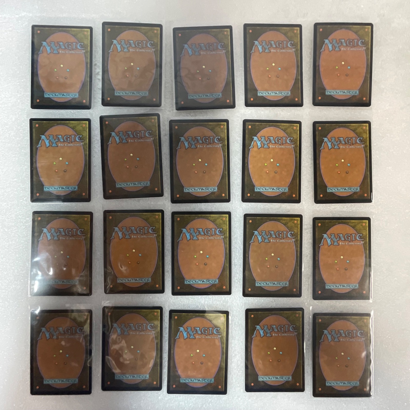 Magic the Gathering Lot of 20 White Cards Guardians of Akrasa Pacifism - Image 22