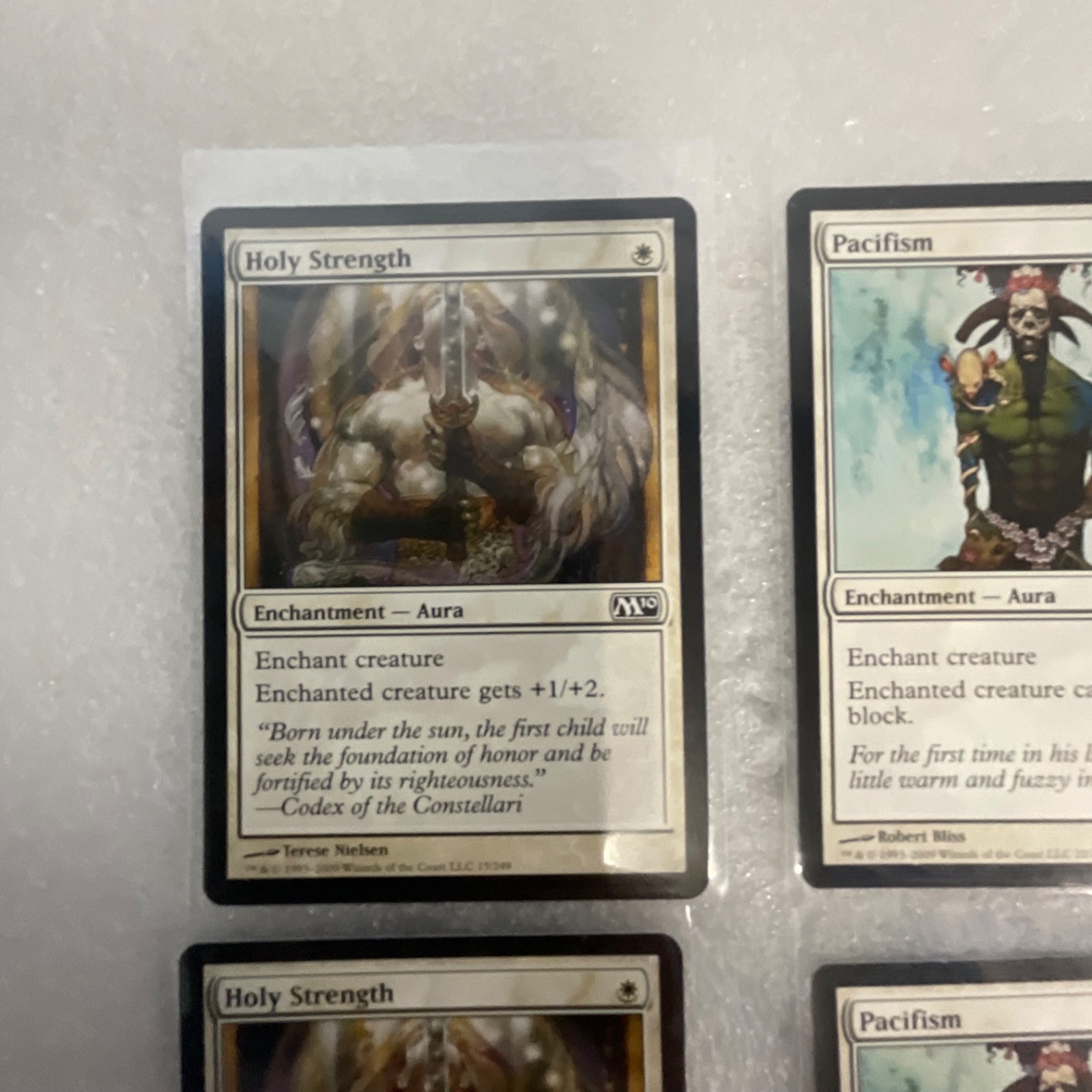 Magic the Gathering Lot of 20 White Core Set Pacifism Suntail Hawk - Image 2