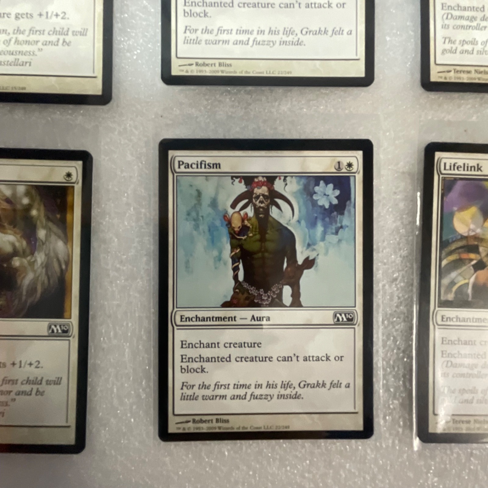 Magic the Gathering Lot of 20 White Core Set Pacifism Suntail Hawk - Image 6