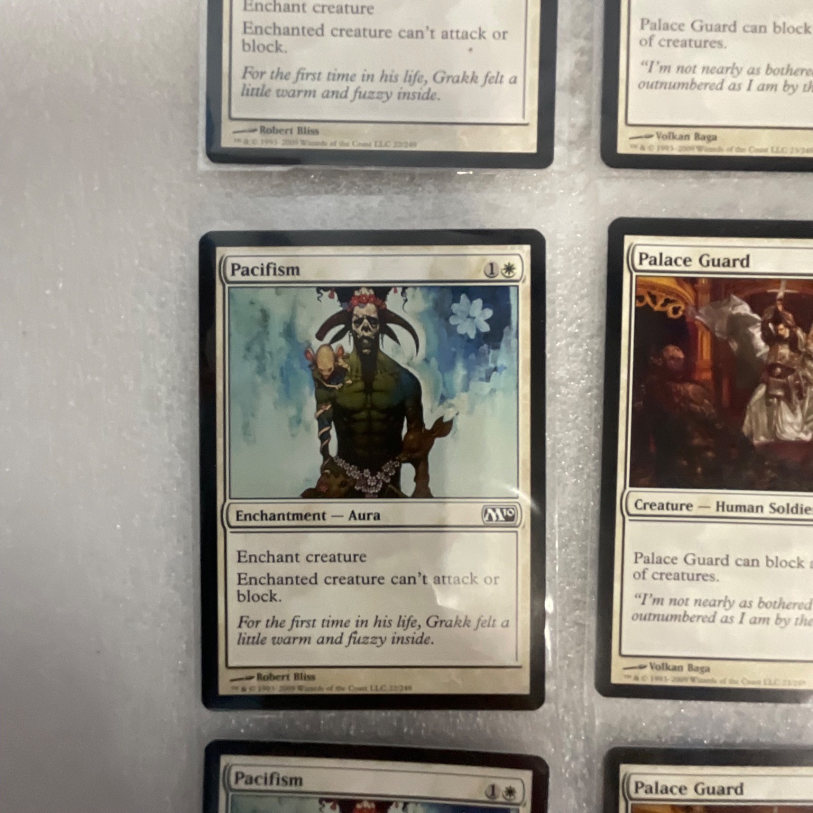 Magic the Gathering Lot of 20 White Mixed M10 M13 Pacifism - Image 3