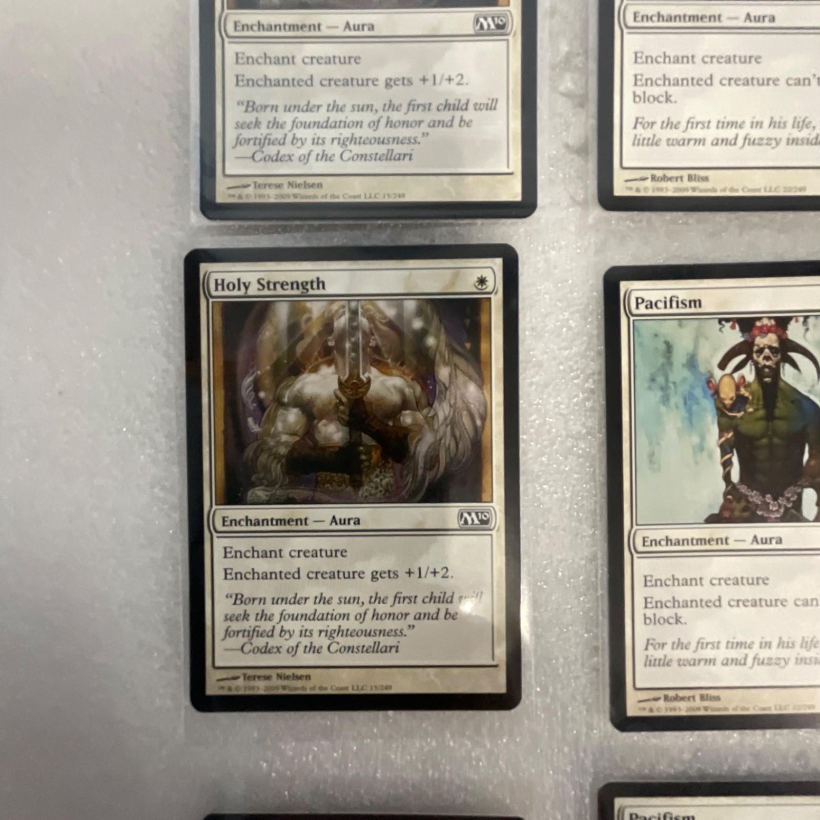 Magic the Gathering Lot of 20 White Core Set Pacifism Suntail Hawk - Image 3
