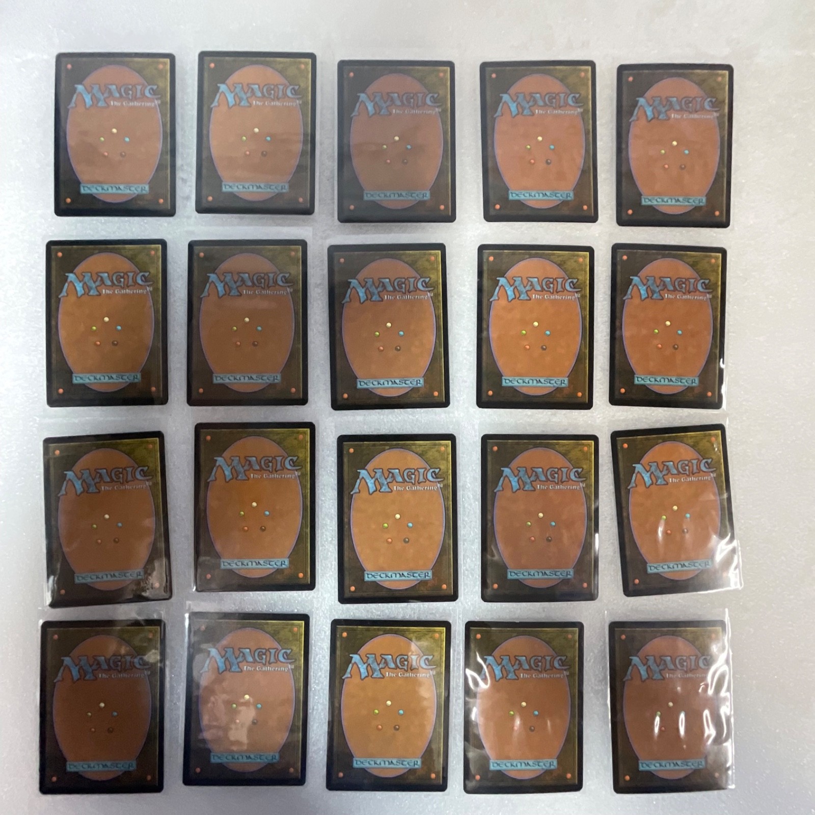 Magic the Gathering Lot of 20 White Core Set Pacifism Suntail Hawk - Image 22