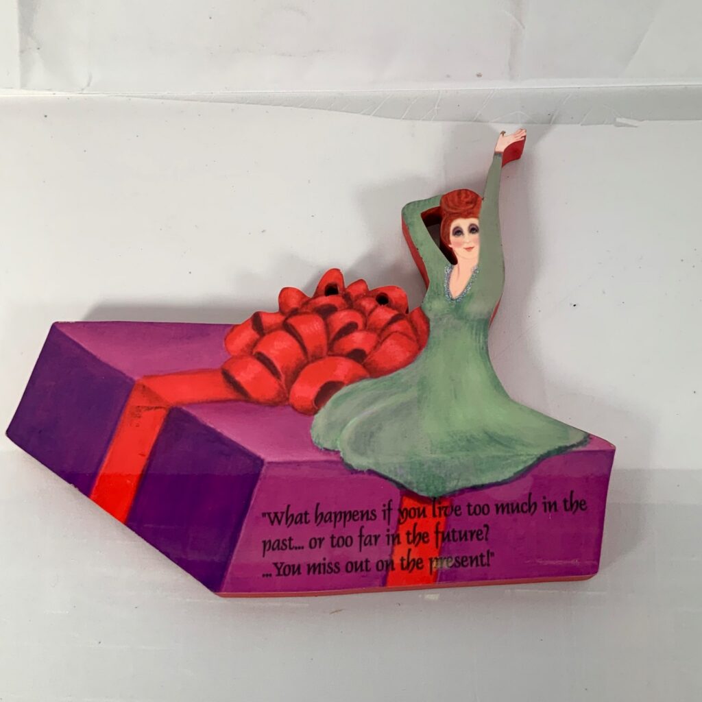 Bijoux Bijoux Shirley Dancer Quote Painted Wood Wall Plaque 9 in - Image 1