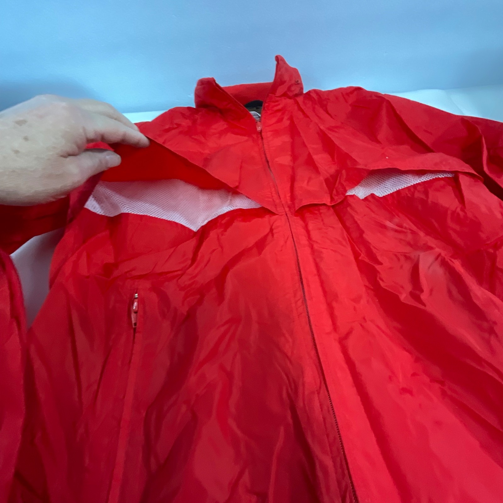 Eddie Bauer Red Nylon Windbreaker Jacket L Packable Ventilated Pockets Zip Hood - Image 7