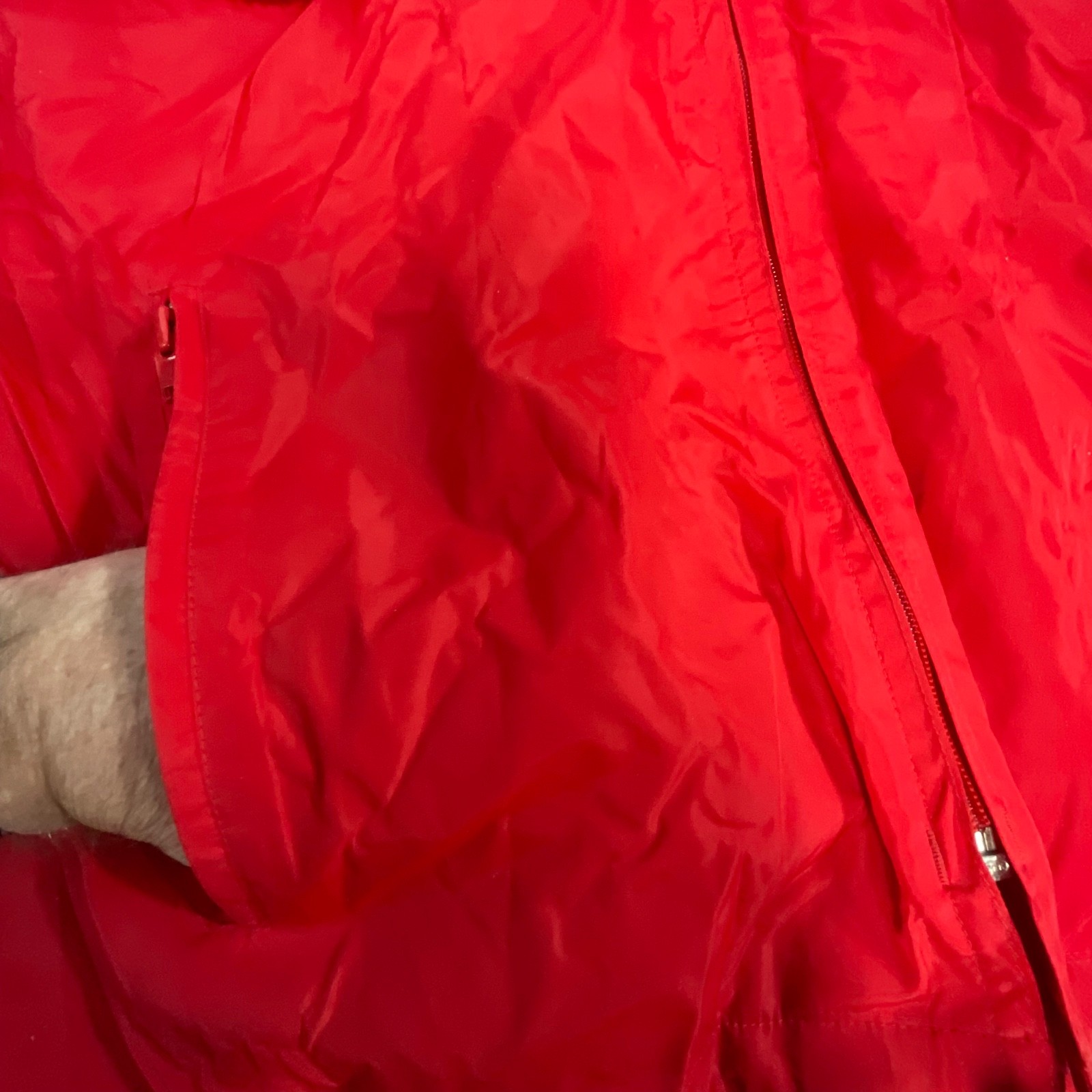 Eddie Bauer Red Nylon Windbreaker Jacket L Packable Ventilated Pockets Zip Hood - Image 9