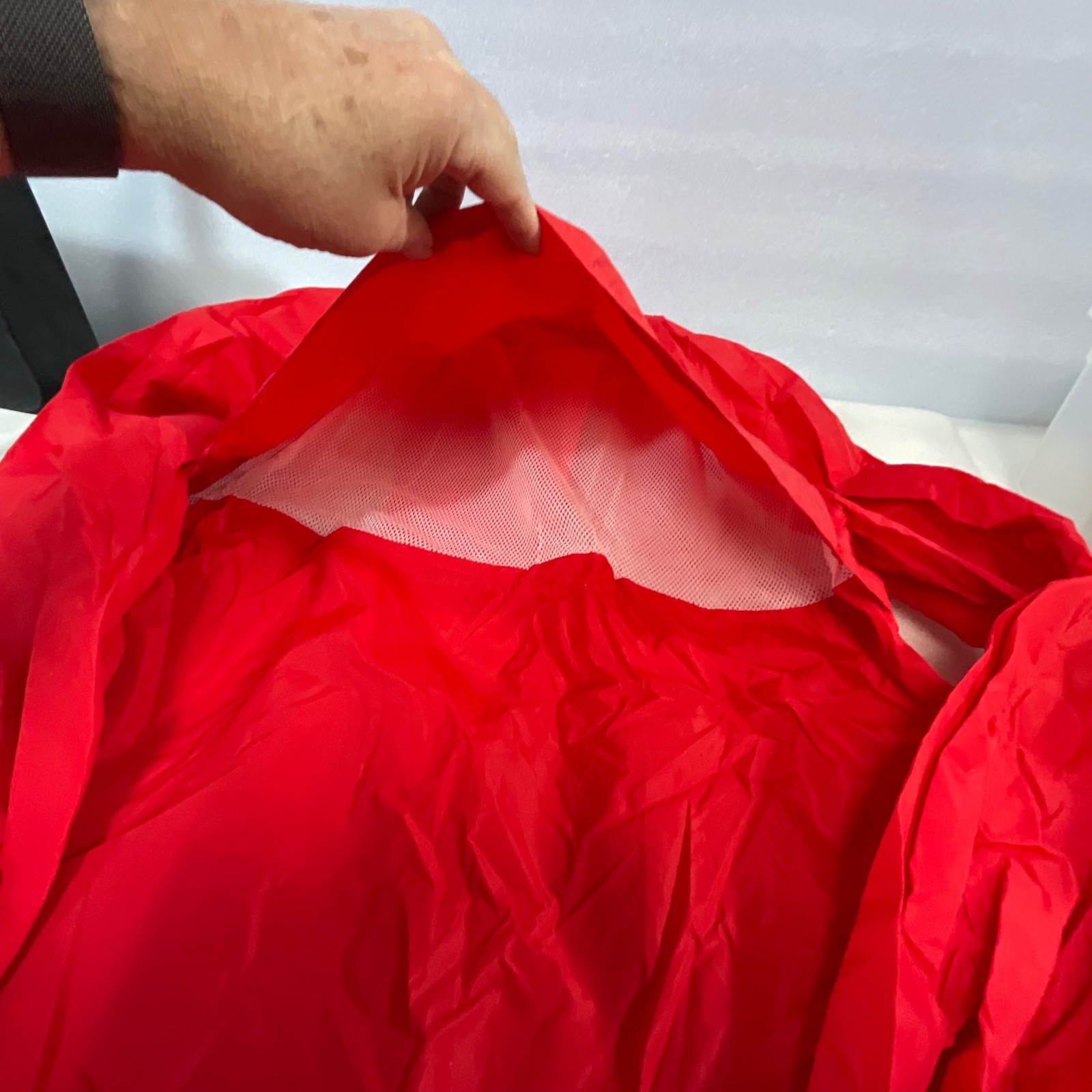 Eddie Bauer Red Nylon Windbreaker Jacket L Packable Ventilated Pockets Zip Hood - Image 14