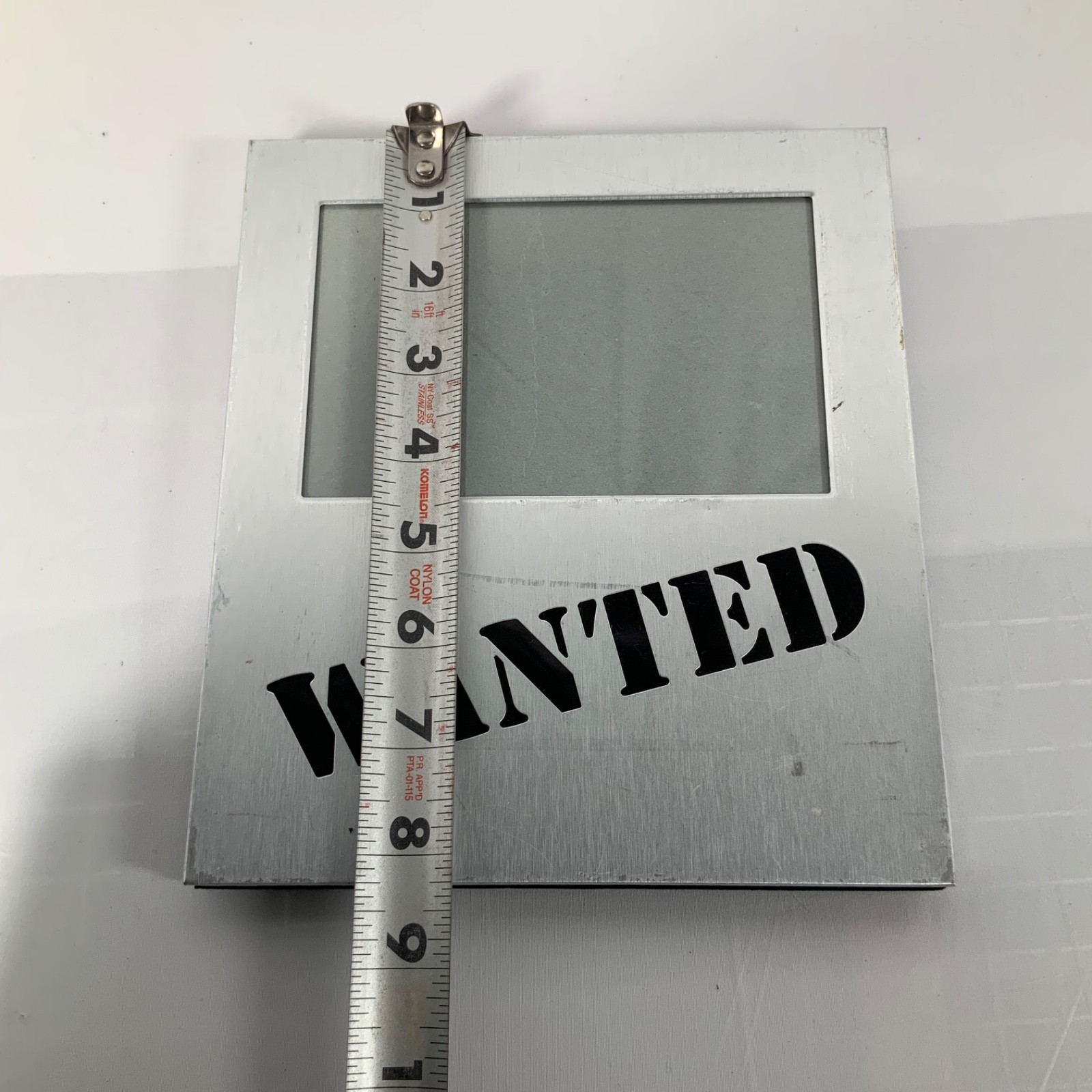 Burnes of Boston WANTED Silver Tone 4 x 6 Tabletop Picture Frame 1999 - Image 6