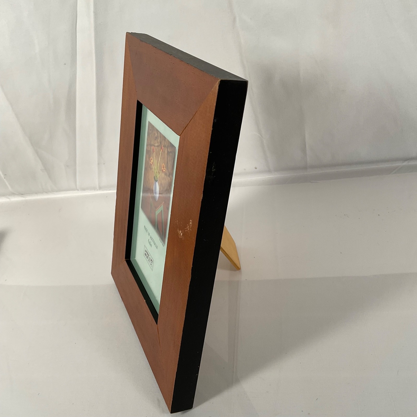 Profile Australia Brown Tabletop Picture Frame 4 x 6 in - Image 3