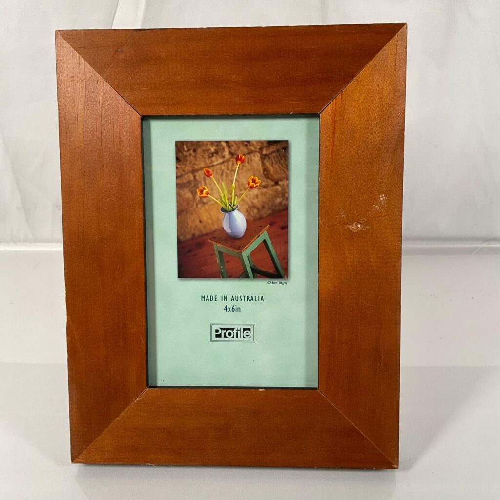 Profile Australia Brown Tabletop Picture Frame 4 x 6 in - Image 1