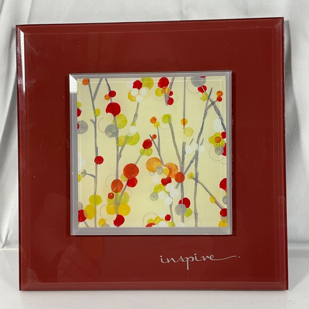 New View Inspire Floral Glass Wall Plaque Red 9 x 9 in - Image 1