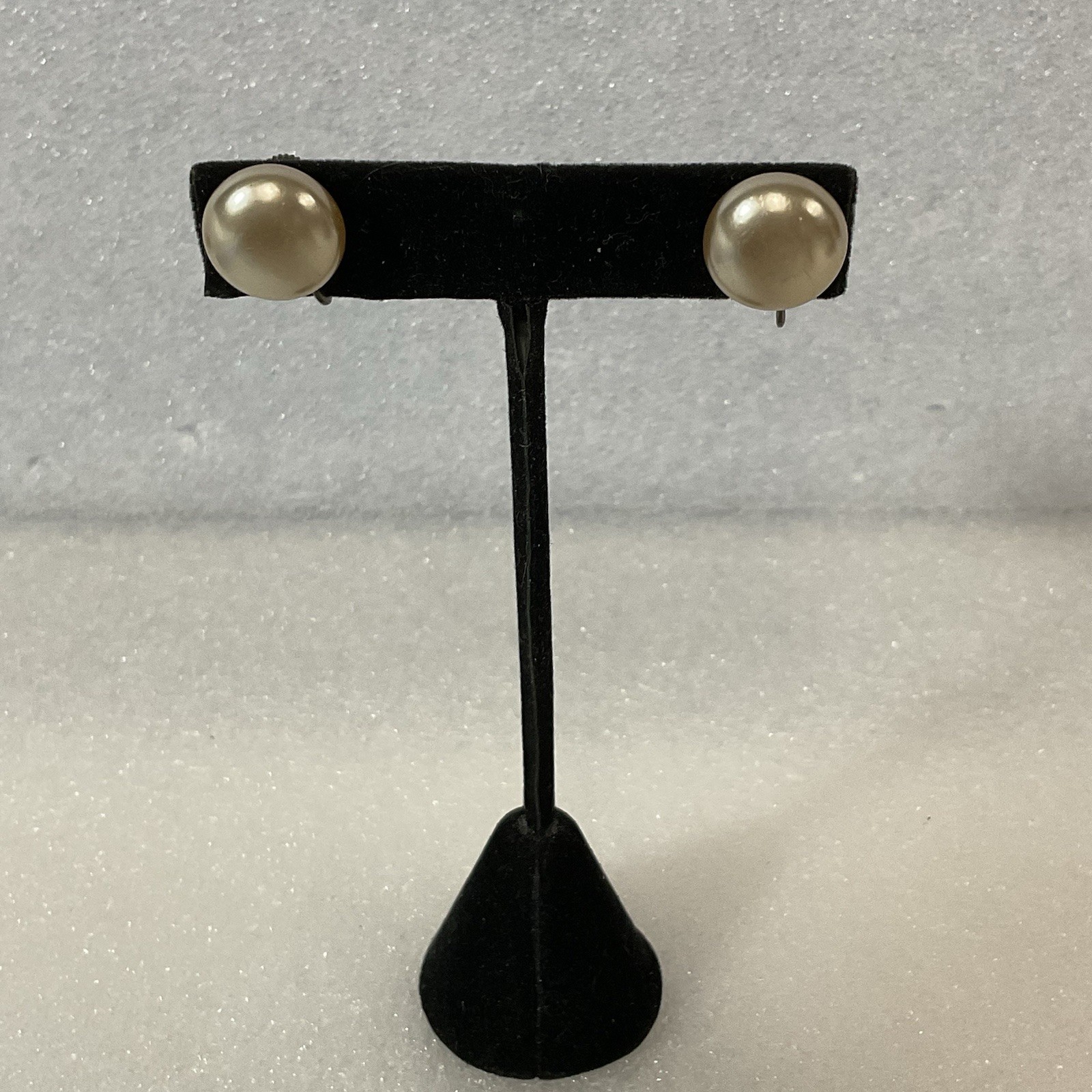Vintage Faux Pearl Screw Back Earrings Japan Marked Button Style - Image 7