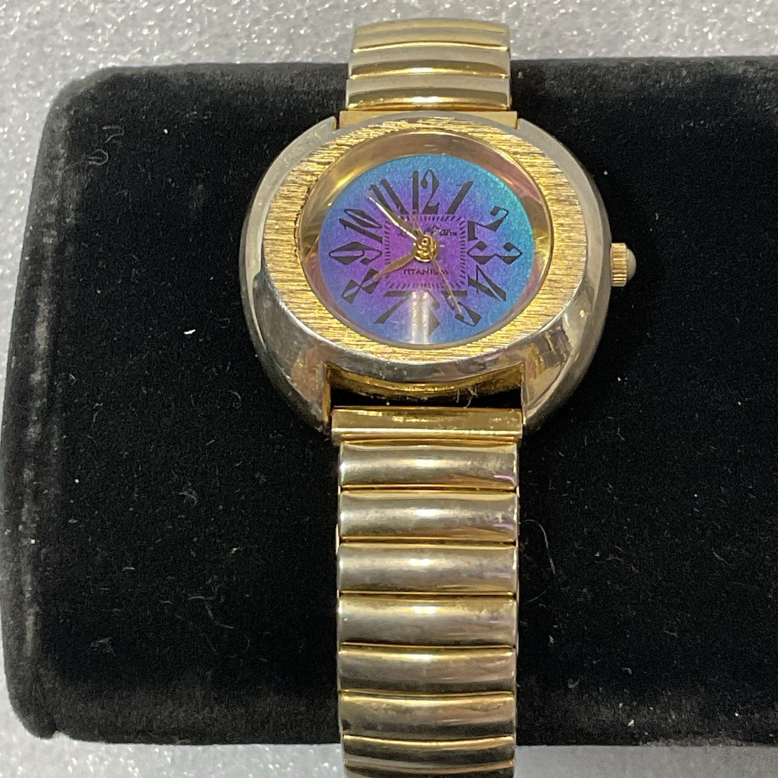 Lucky Star Titanium Purple Face Hold Tone Stretch Band Watch - Image 3