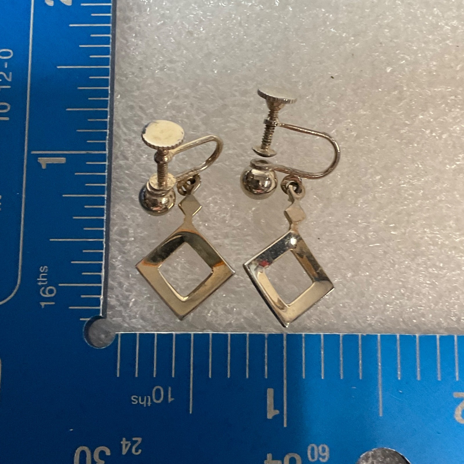 Vintage Silver Tone Screw Back Dangle Earrings 1in 4.06g Geometric Square Design - Image 8