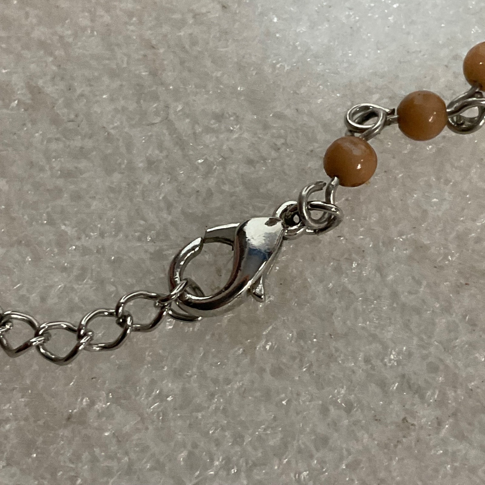18in Tan Beaded Pendant Necklace Silver Tone Filigree Setting Vintage Style - Image 5