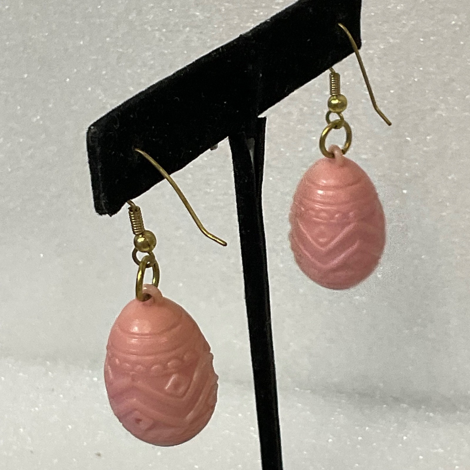 Vintage Pink Egg Shape Dangle Earrings 2in 8.33g Lightweight Boho Costume Jewelr - Image 3