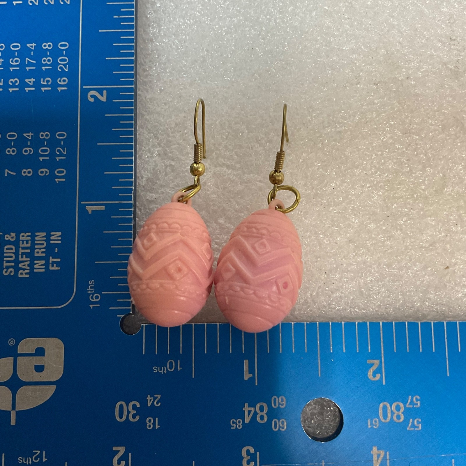 Vintage Pink Egg Shape Dangle Earrings 2in 8.33g Lightweight Boho Costume Jewelr - Image 10
