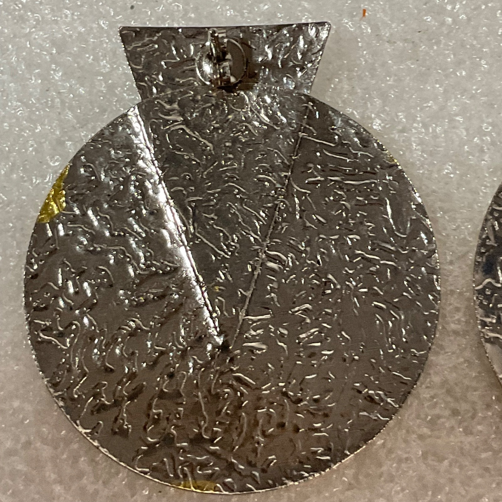Vintage Geometric Textured Earrings Silver Gold Tone Circle Triangle 8.65g 2in - Image 14