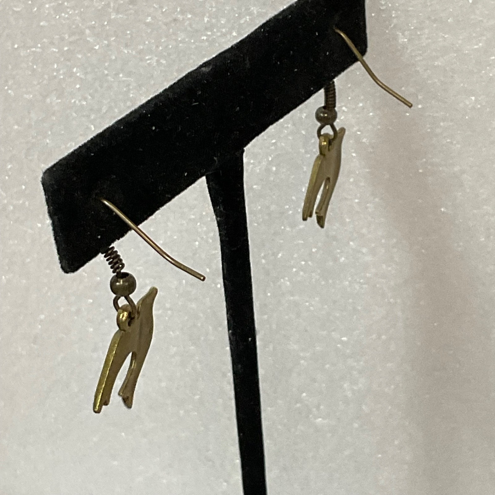 Vintage Gold Tone Bird Dangle Earrings 1in Lightweight Dove Design 1.68g - Image 5