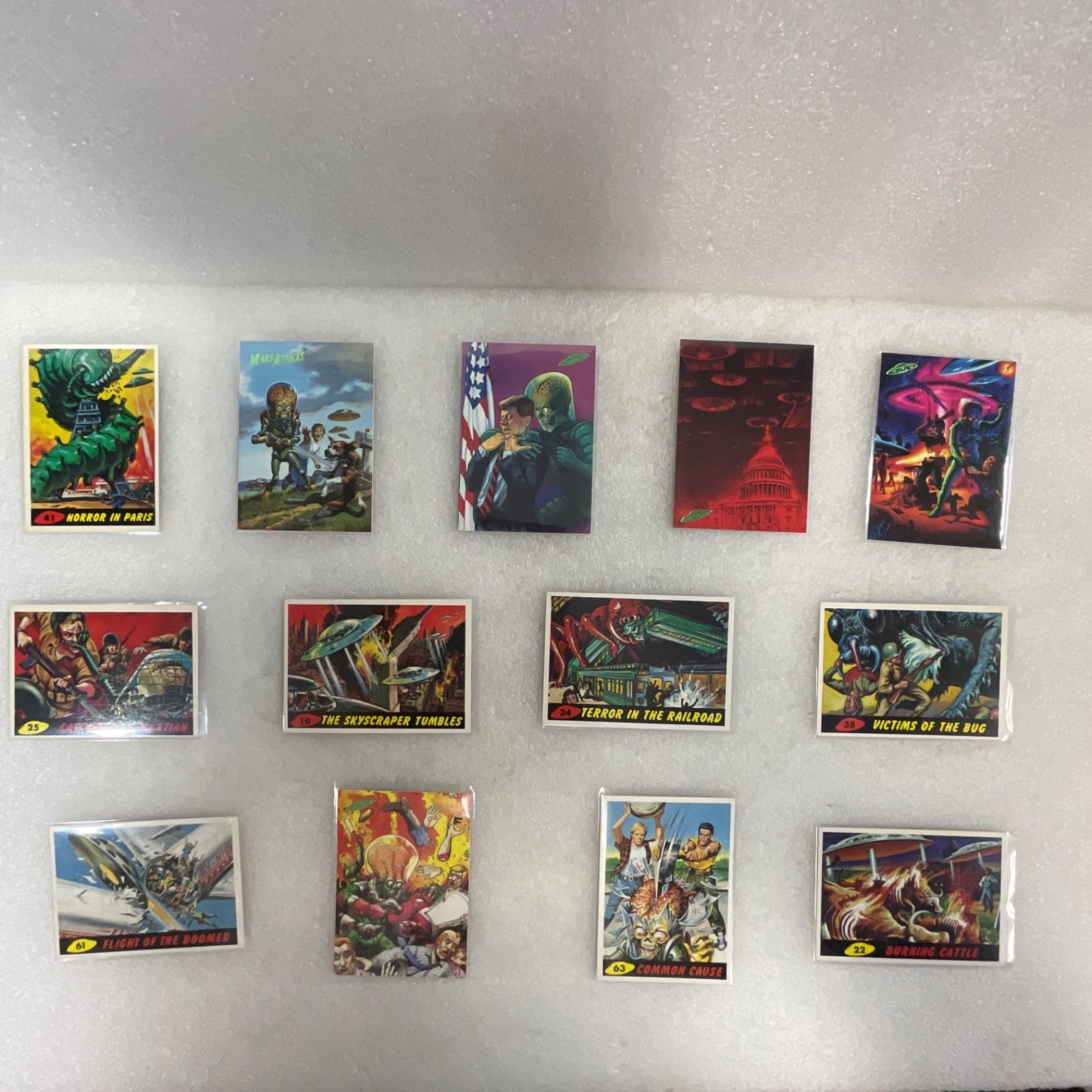 1989 Topps Batman Movie Mixed Non-Sports Trading Cards Lot of 10 - Image 2