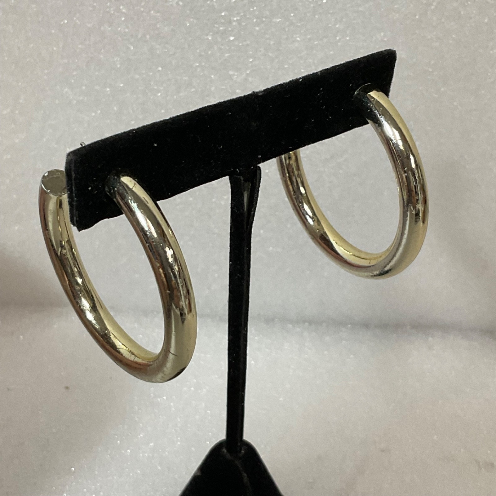 Vintage Gold Tone Hoop Earrings 2in 10.78g Chunky Classic Pierced Jewelry - Image 2