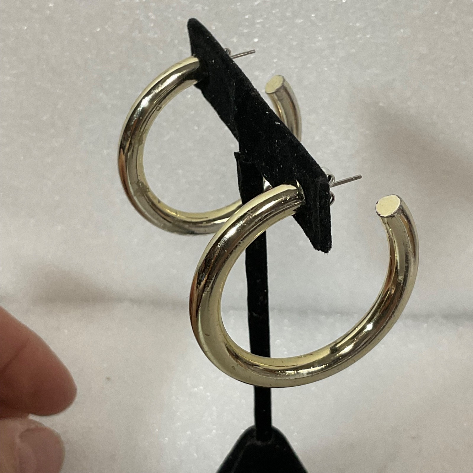 Vintage Gold Tone Hoop Earrings 2in 10.78g Chunky Classic Pierced Jewelry - Image 4