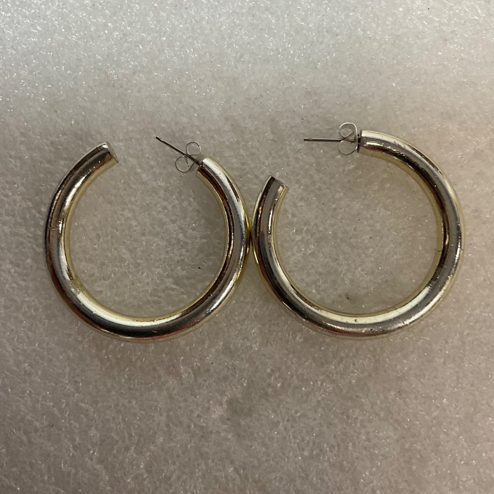 Vintage Gold Tone Hoop Earrings 2in 10.78g Chunky Classic Pierced Jewelry - Image 10