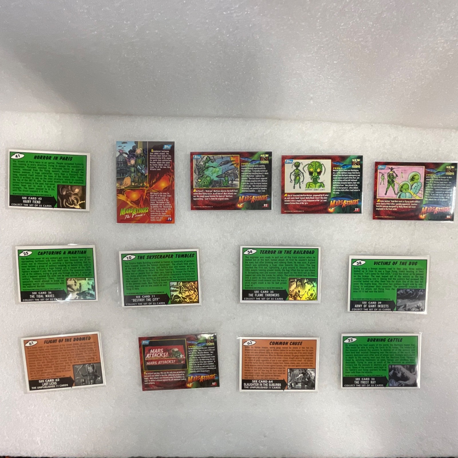 1994 Topps Mars Attacks Archives Trading Cards Lot of 13 - Image 15