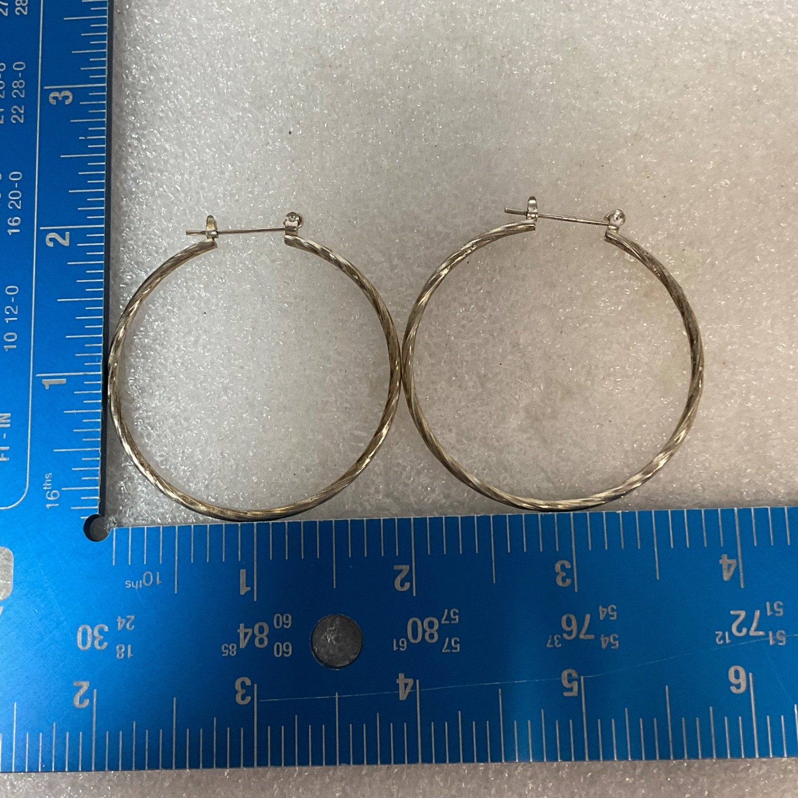 Vintage Silver Tone Hoop Earrings 2in 7.08g Lightweight Textured Fashion Jewelry - Image 12