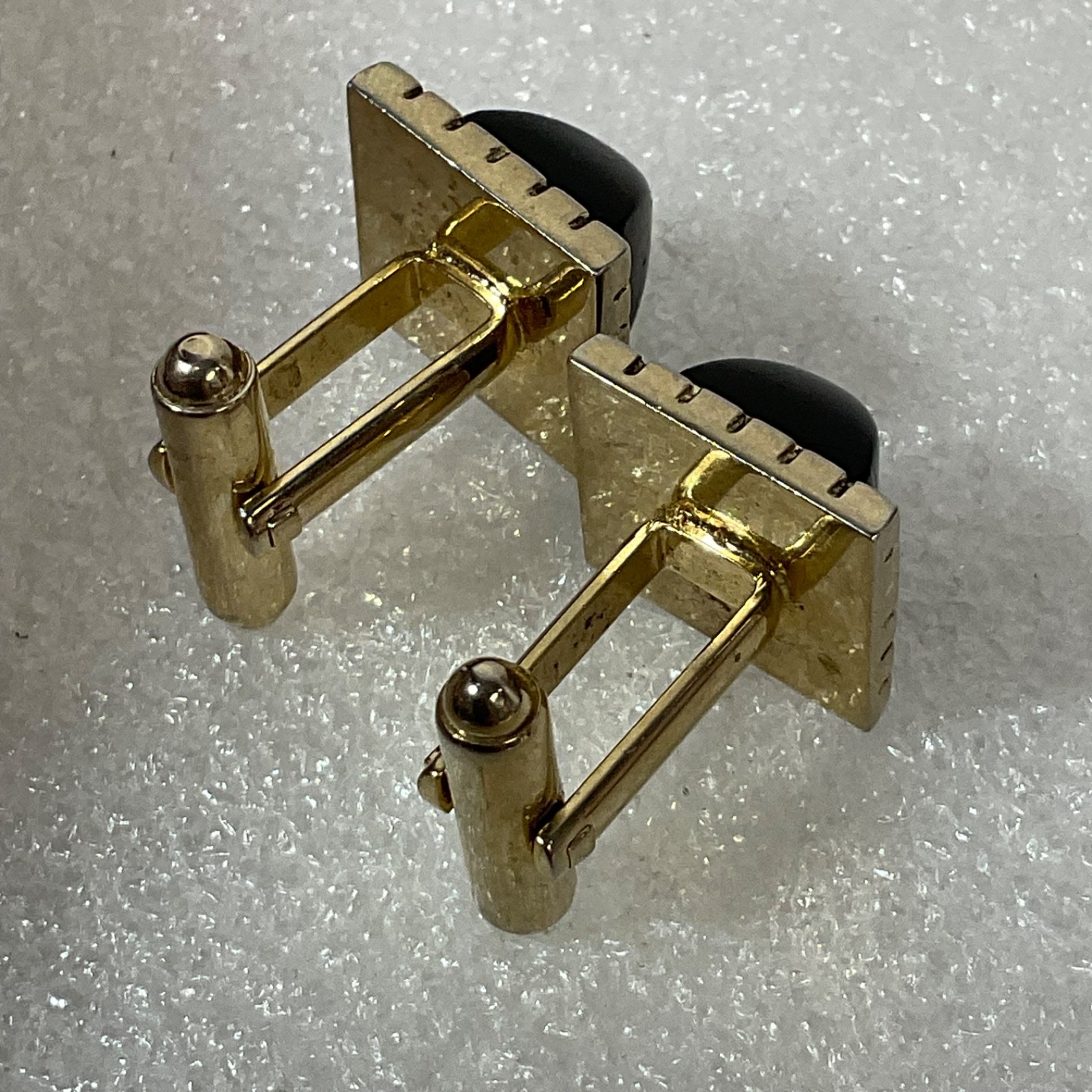 Vintage Shields Cufflinks Gold Tone Black Stone Square Design 14g - Image 5