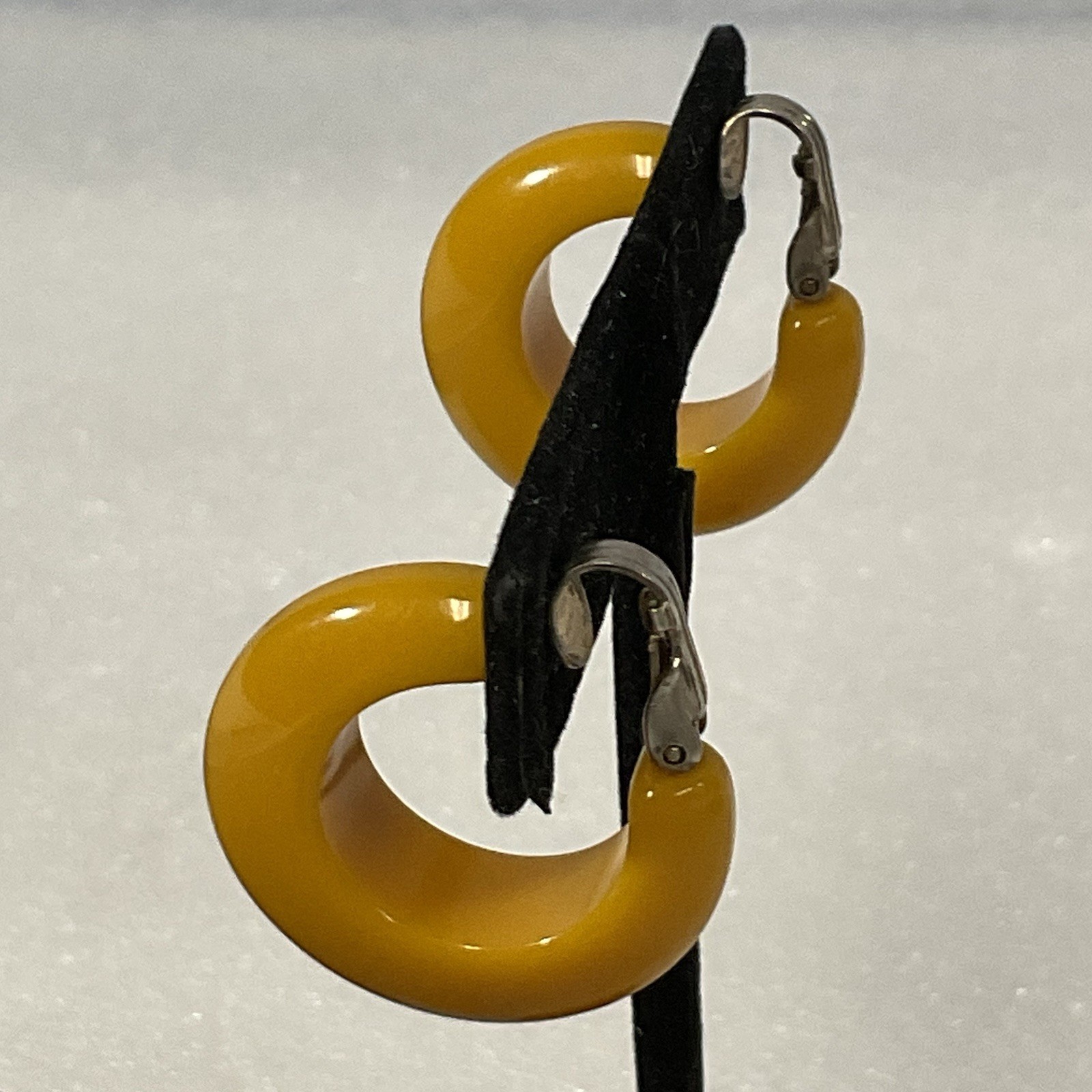 Vintage Yellow Bakelite Hoop Earrings Clip-On 1.25" Chunky Retro Style - Image 9