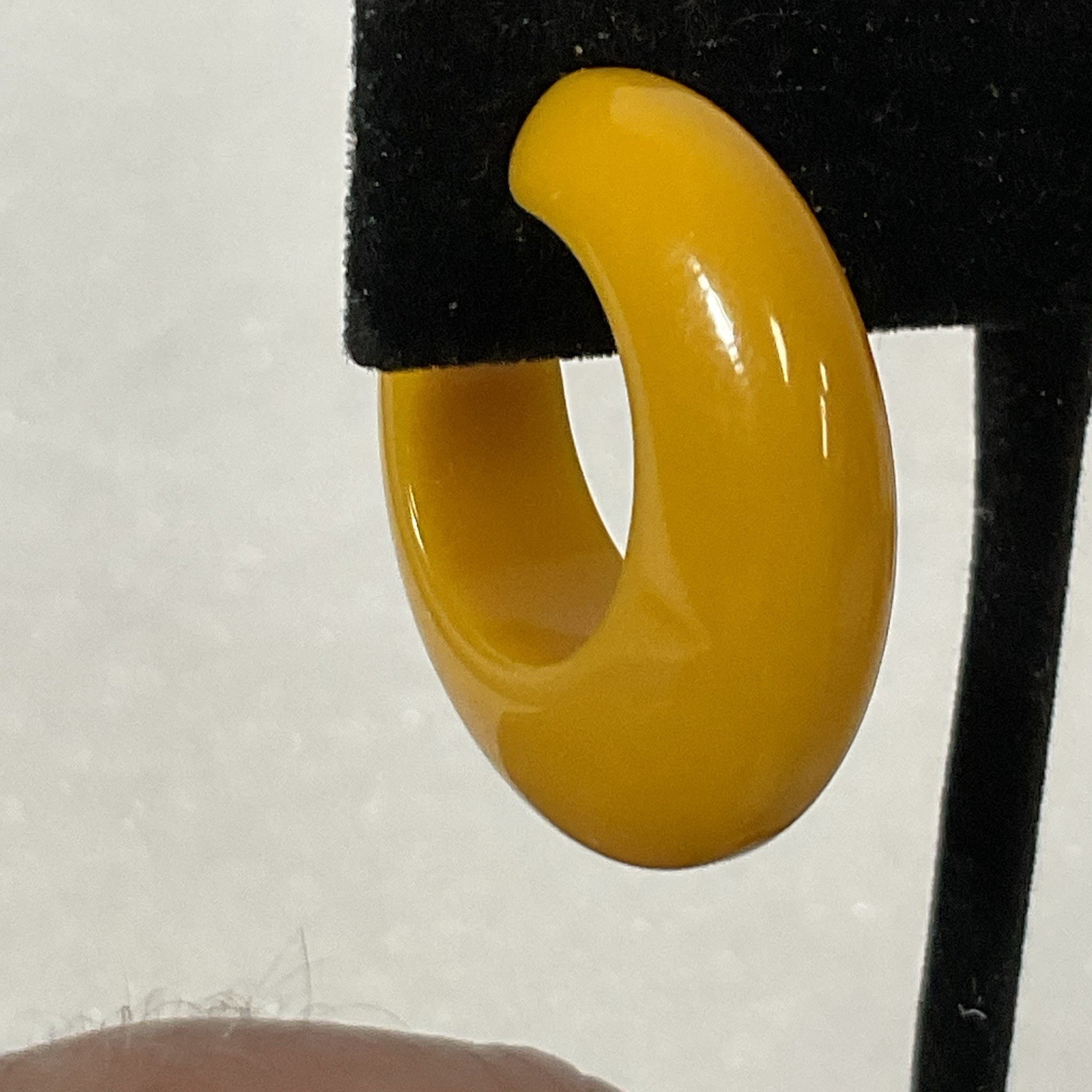 Vintage Yellow Bakelite Hoop Earrings Clip-On 1.25" Chunky Retro Style - Image 14