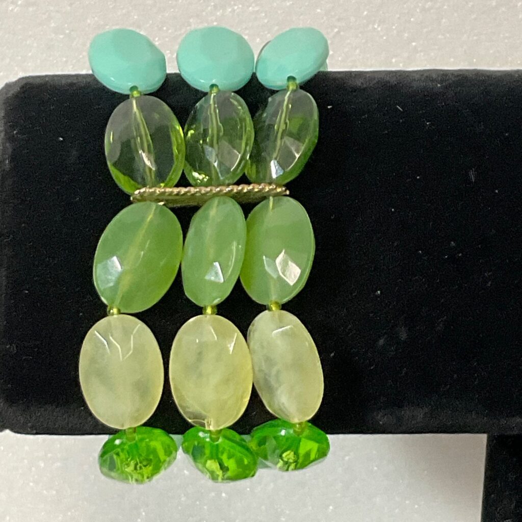 6.5in Multicolor Beaded Stretch Bracelet Green Aqua Layered Chunky Fashion Jewel - Image 1
