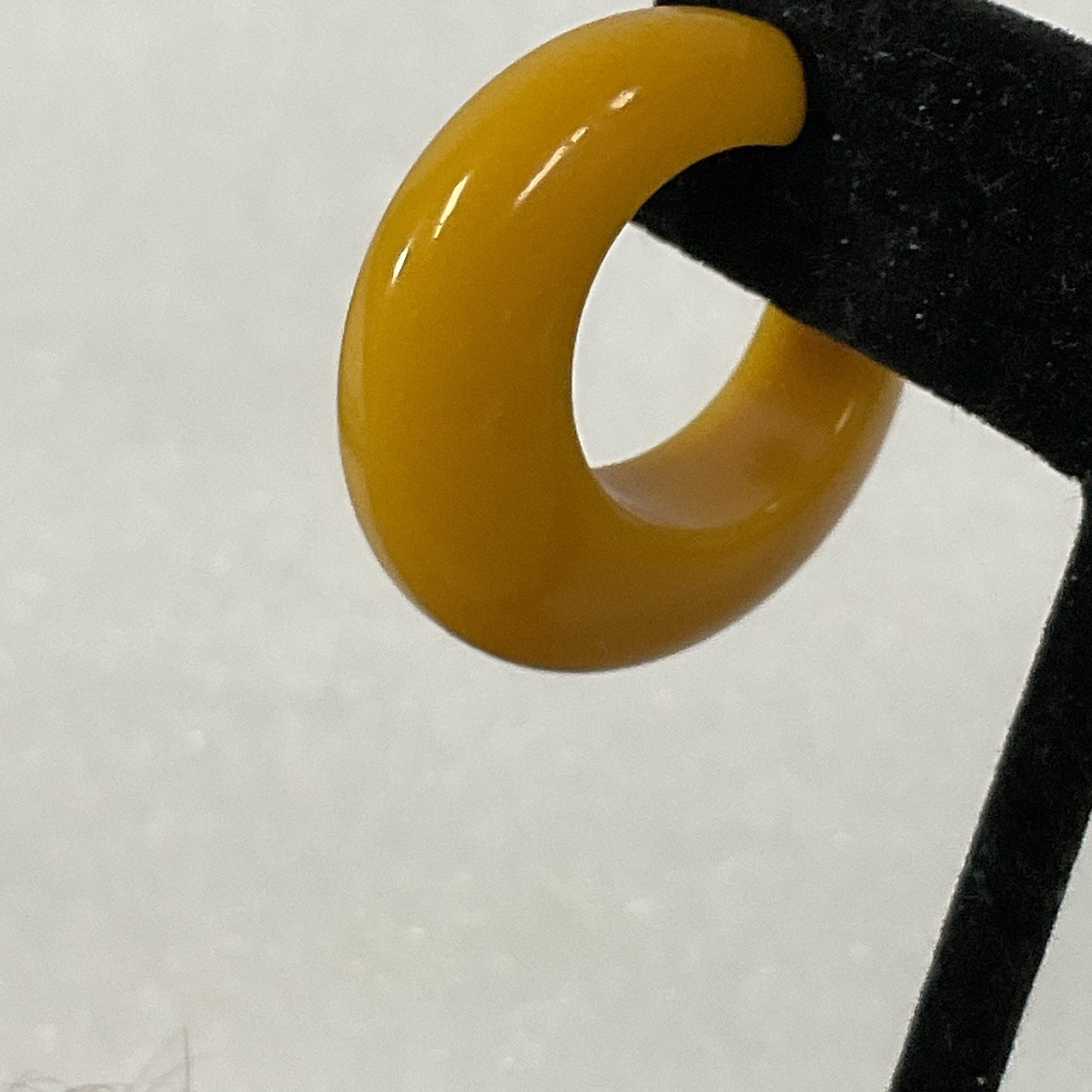 Vintage Yellow Bakelite Hoop Earrings Clip-On 1.25" Chunky Retro Style - Image 13