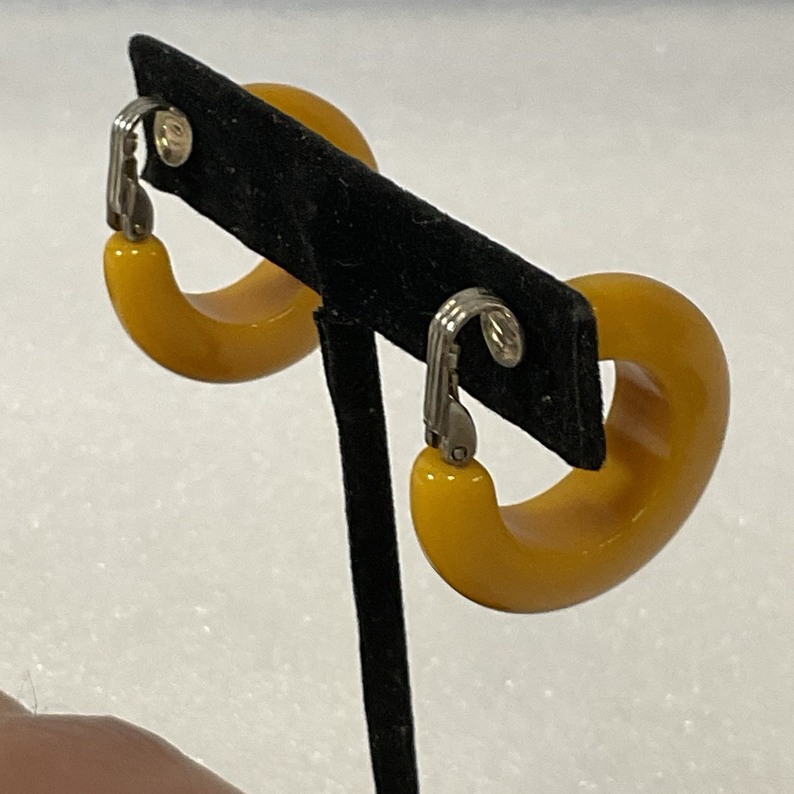 Vintage Yellow Bakelite Hoop Earrings Clip-On 1.25" Chunky Retro Style - Image 15