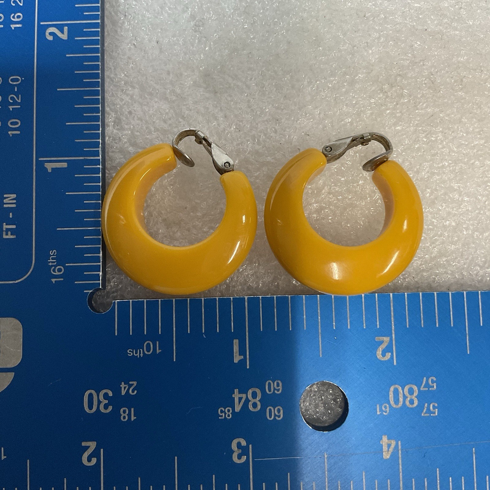 Vintage Yellow Bakelite Hoop Earrings Clip-On 1.25" Chunky Retro Style - Image 16